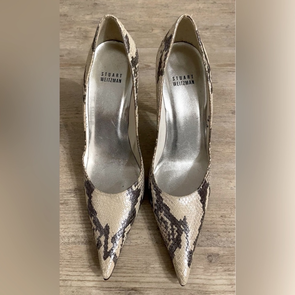 Rare Stuart Weizmann python pumps